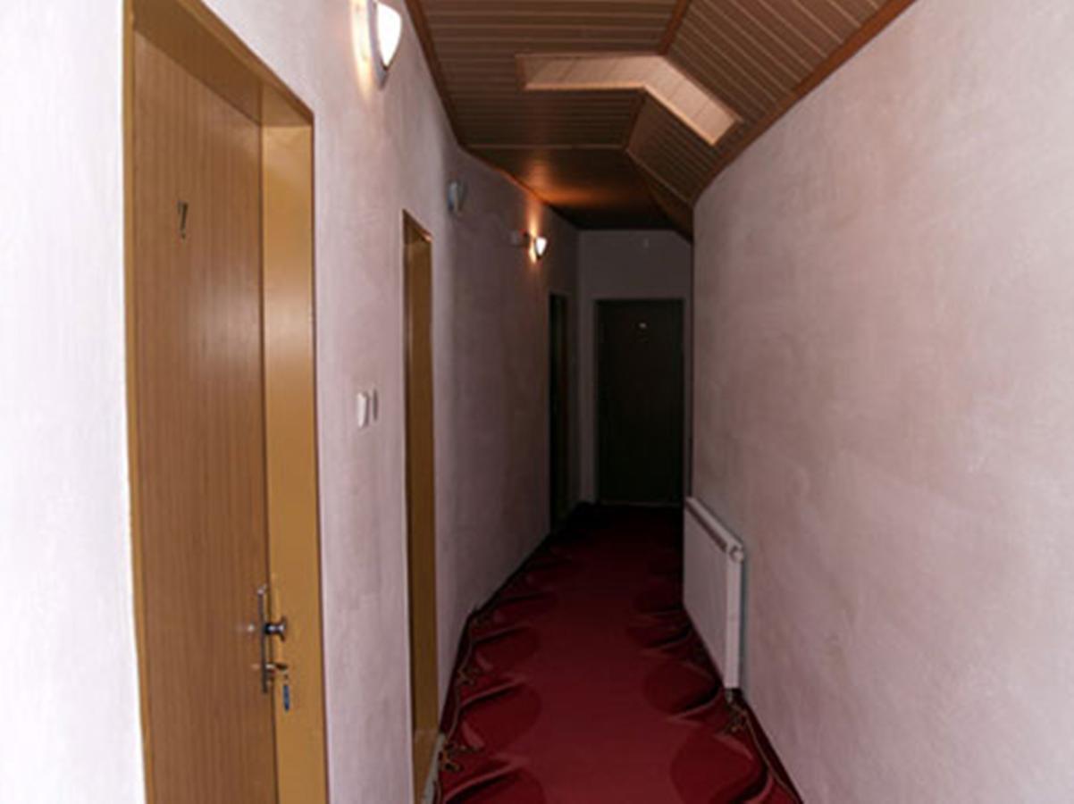 Motel Pod Stromisom Vlachovo Exterior foto